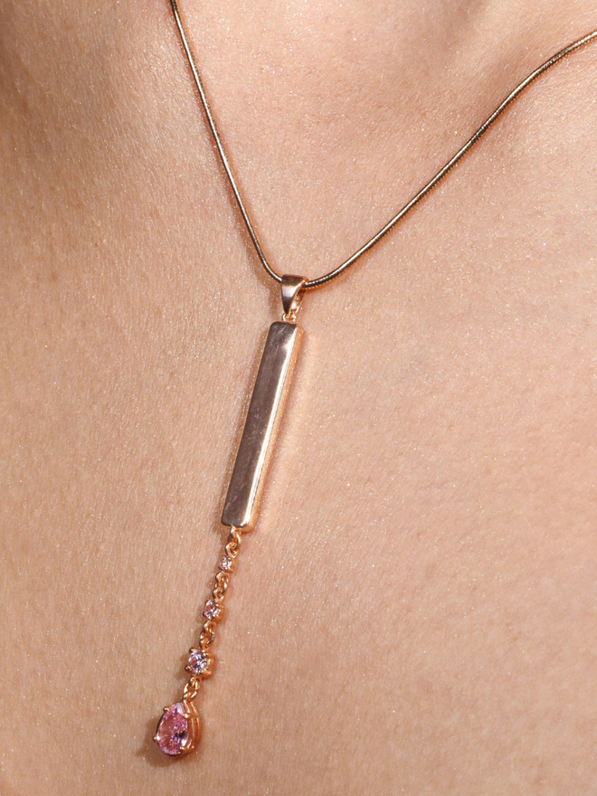 Подвес из серебра со вставками из розовых фианитов