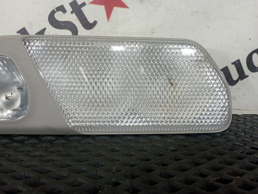 Плафон внутреннего освещения левый 2023г.