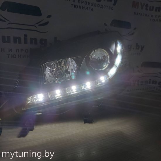 Передние фары daylight black для Opel Zafira A