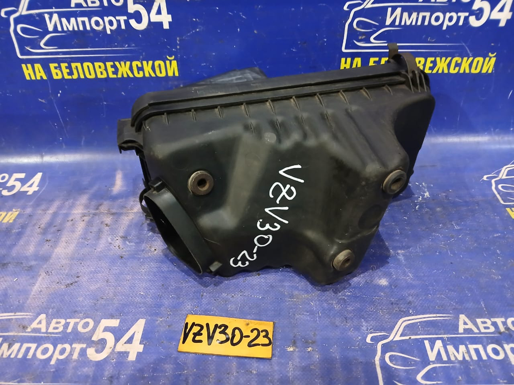 Корпус воздушного фильтра TOYOTA CAMRY PROMINENT 1991