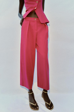 ZARA БРЮКИ CARROT FIT СО СКЛАДКАМИ, ЦВЕТ ФУКСИИ