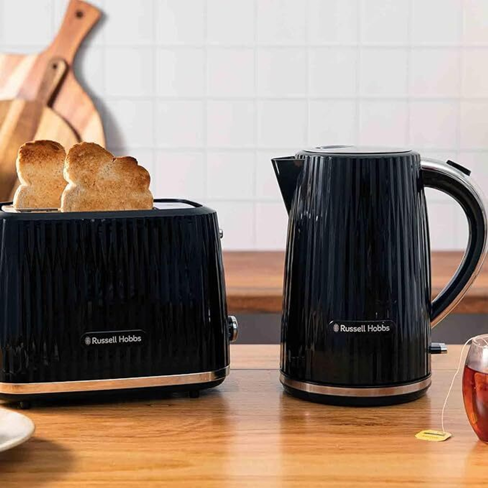 Электрический чайник Russell Hobbs 27361-70 черный