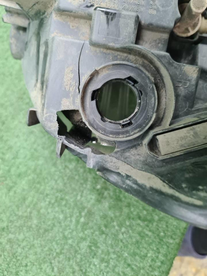 Фара правая BMW X1 E84 (2012-2015) ксенон