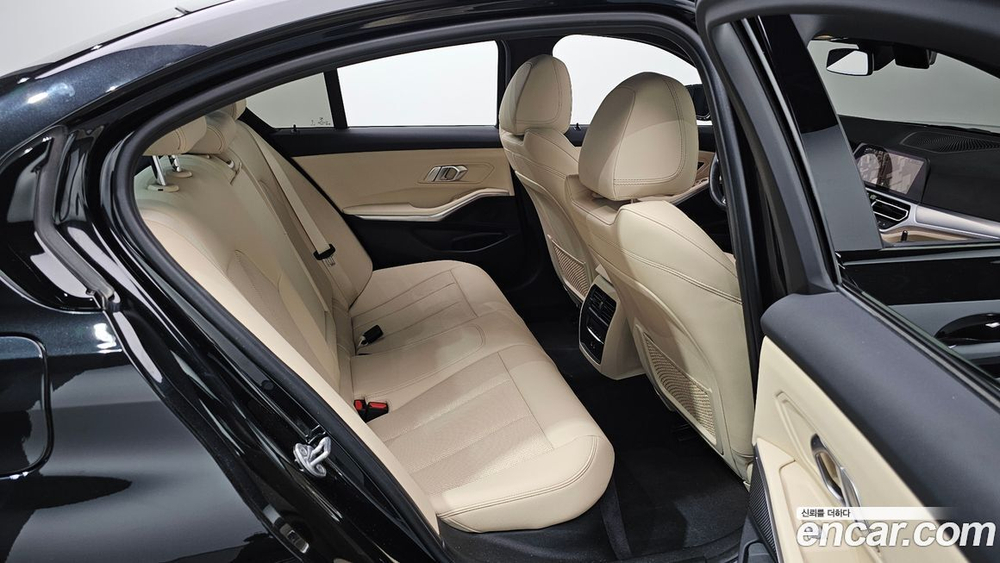 BMW 3 Series (G20) 320i M Sports (08.2022)