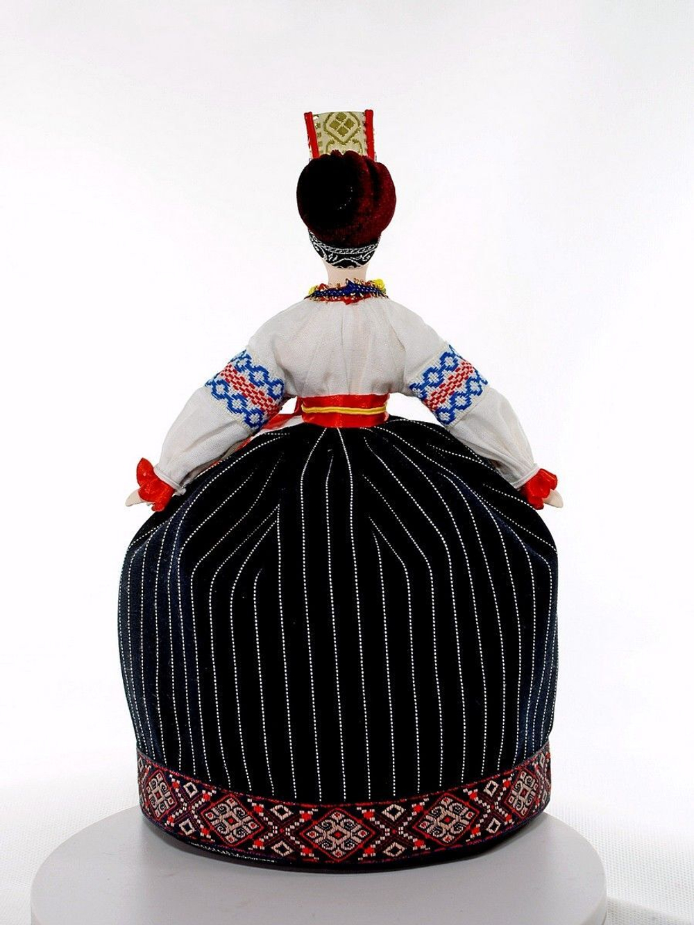 Кукла фарфоровая Воронежский женский костюм