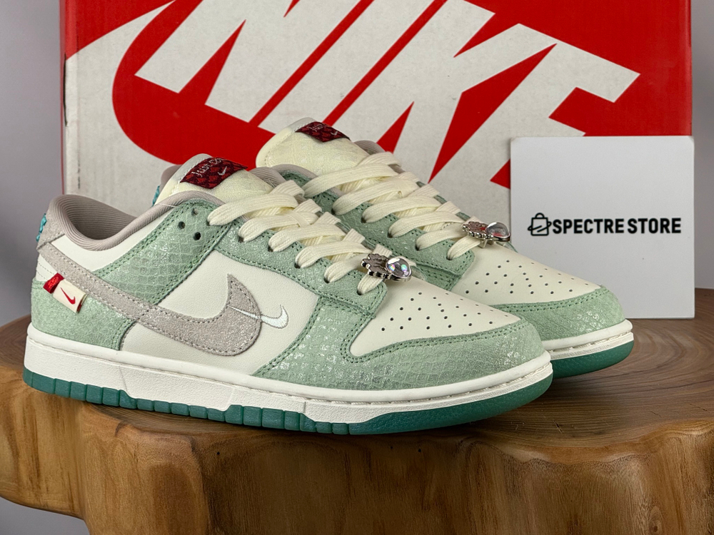 Nike Dunk Low LX Year of the Dragon