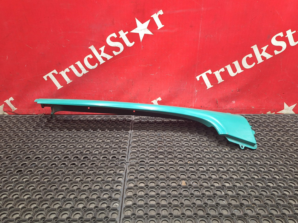 Накладка стойки лобового стекла левой 2017 г.