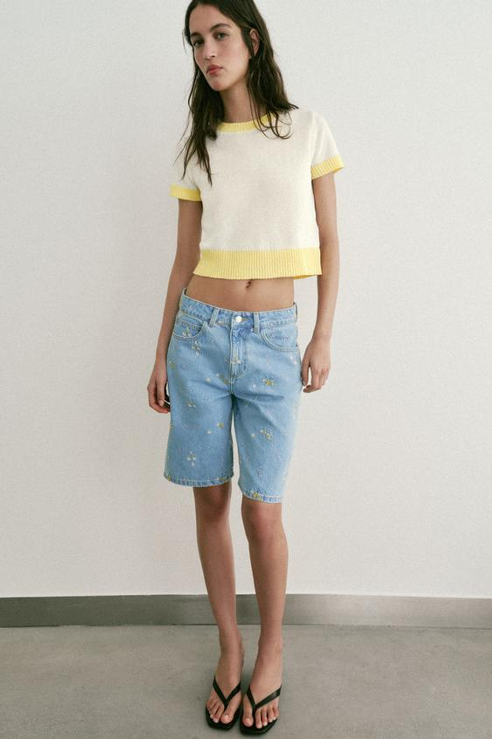 ZARA ДЖИНСОВЫЕ ШОРТЫ Z1975 С ВЫШИВКОЙ, ВЫЦВЕТШИЙ СИНИЙ