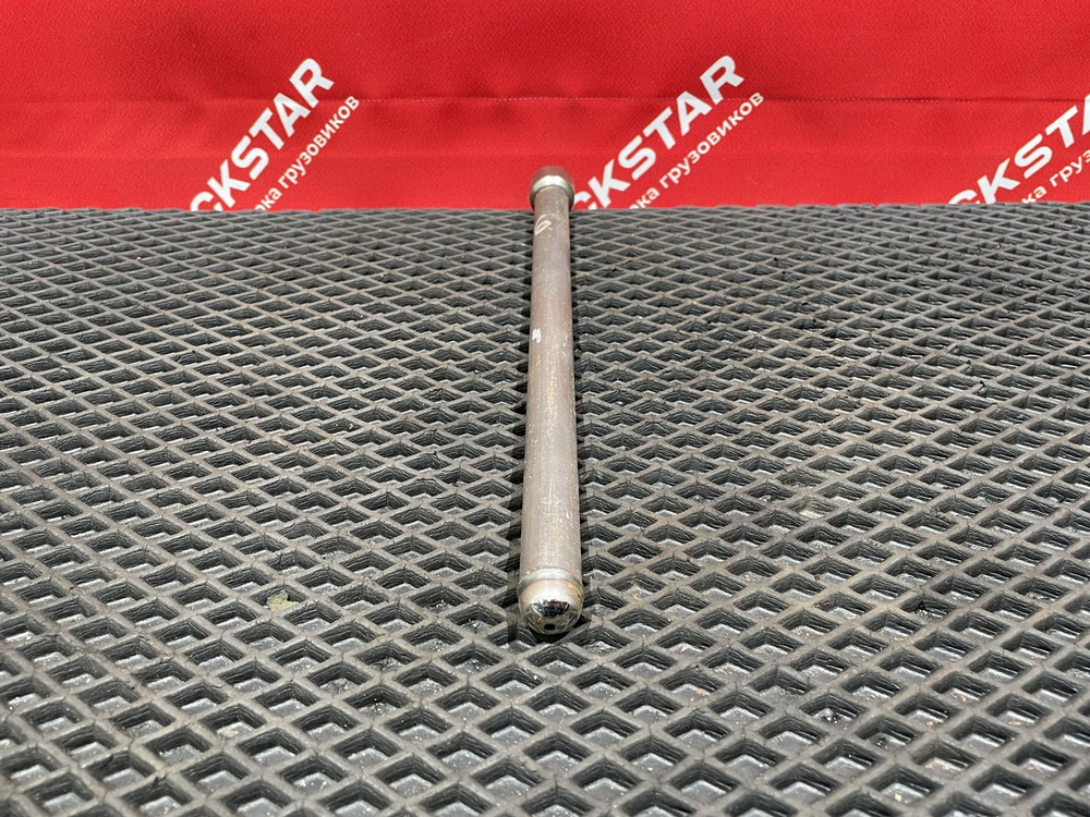 Штанга толкателя выпускного клапана