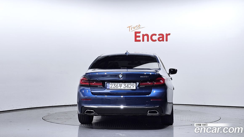 BMW 5 Series (G30) 520i Luxury (11.2020)