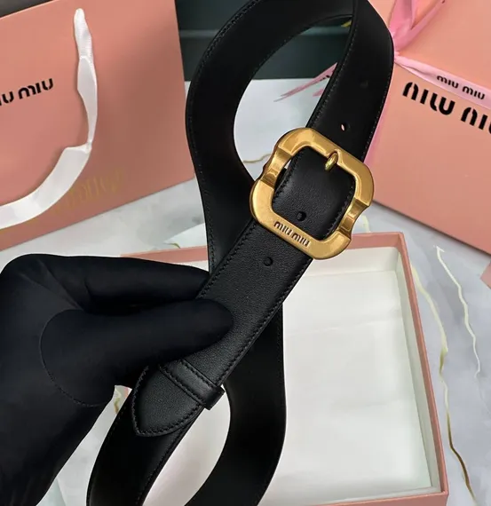 Кожаный ремень Miu Miu, чёрный