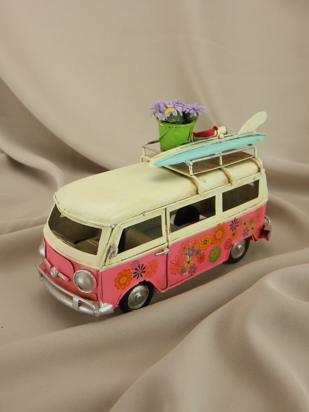 R&D Ретро-автобус Фольксваген Т1, 'Flower Power'