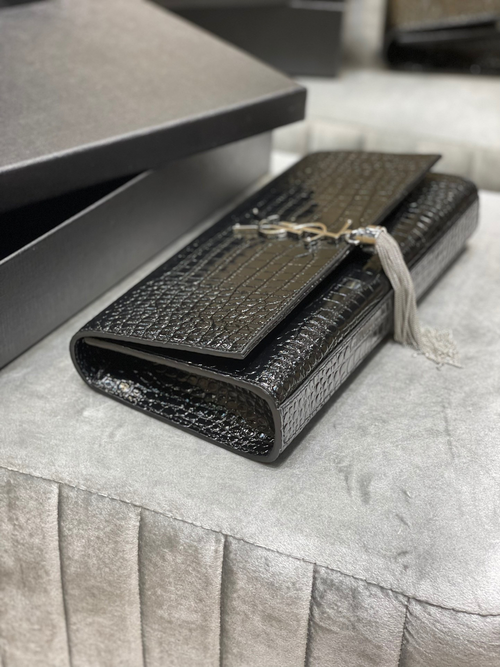 Saint Laurent Kate Clutch 27 cm