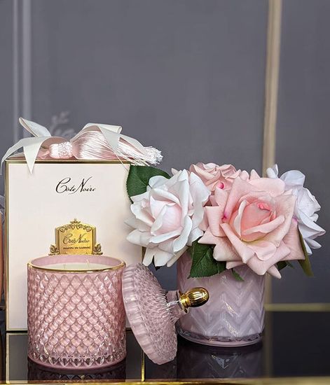 Букет розовых роз в вазе "ёлочка", Cote Noire