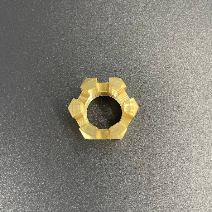 Гайка крепления гребного винта Yamaha 40-90, F25-100 (Yamaha)