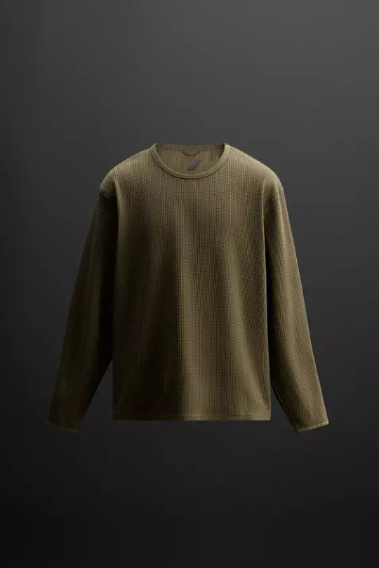 ZARA СПОРТИВНАЯ ФУТБОЛКА ИЗ РЕЛЬЕФНОЙ ТКАНИ, ОЛИВКОВЫЙ