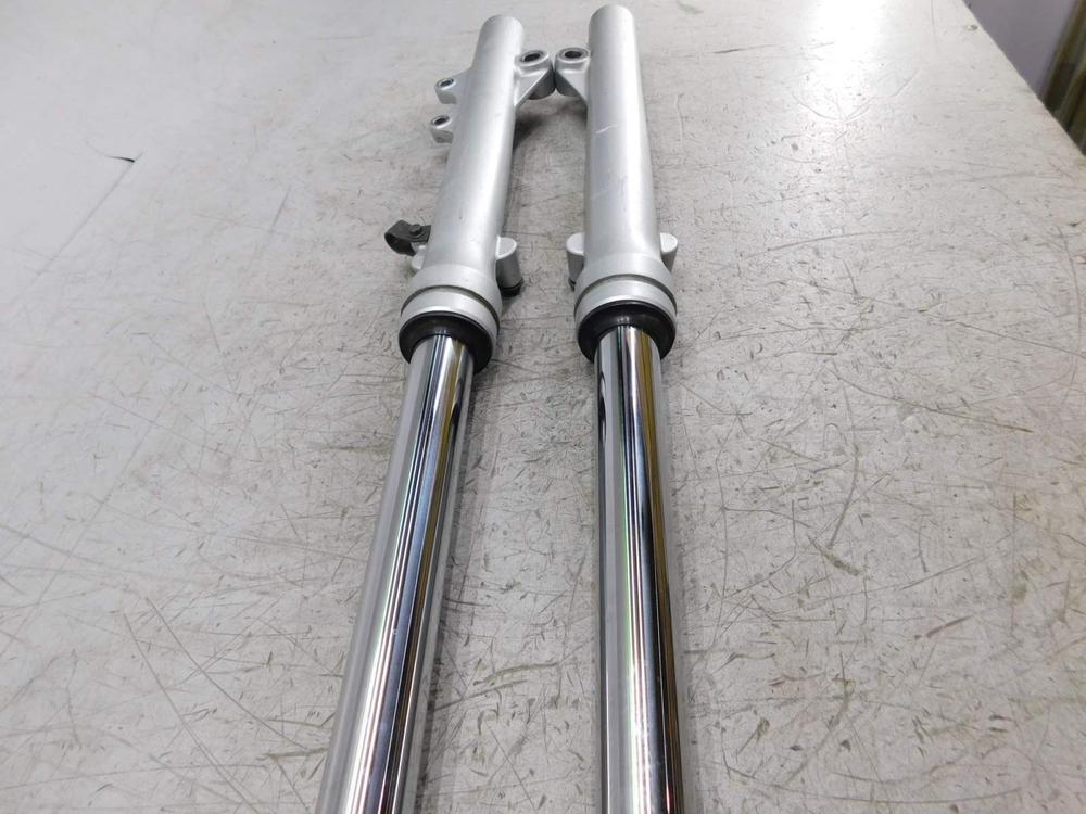 Перья вилки Yamaha Serow 250 DG11J
