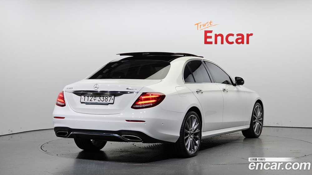 Mercedes-Benz E-Class W213 E350 4MATIC AMG Line (09.2019)
