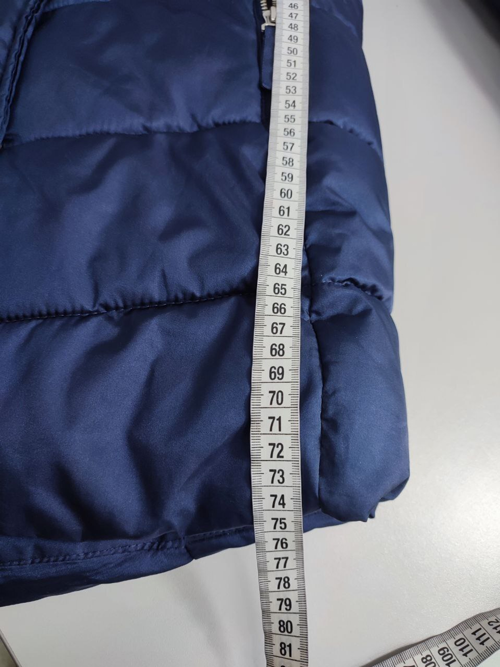 Пуховик H&M практичный на 13-14 лет