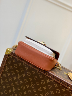 Louis Vuitton Lockme Tender