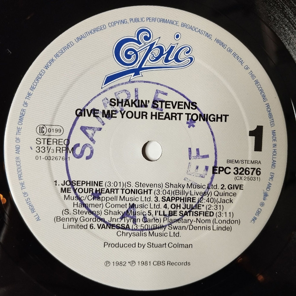 Винтажная виниловая пластинка LP Shakin Stevens Give Me Your Heart Tonight (Holland 1982)