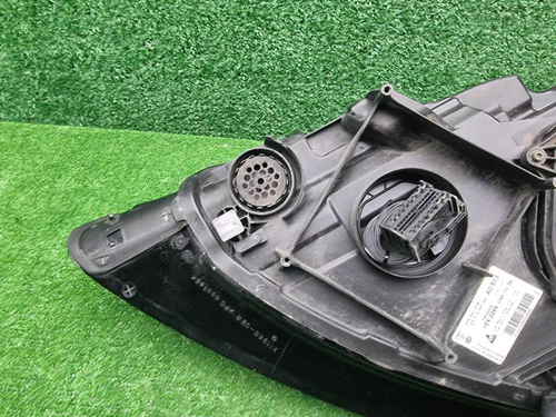 Фара правая Porsche Cayenne 3 (2017-2023) LED