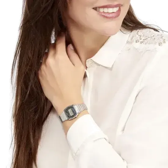 Наручные часы Casio Vintage LA670WEA-1EF