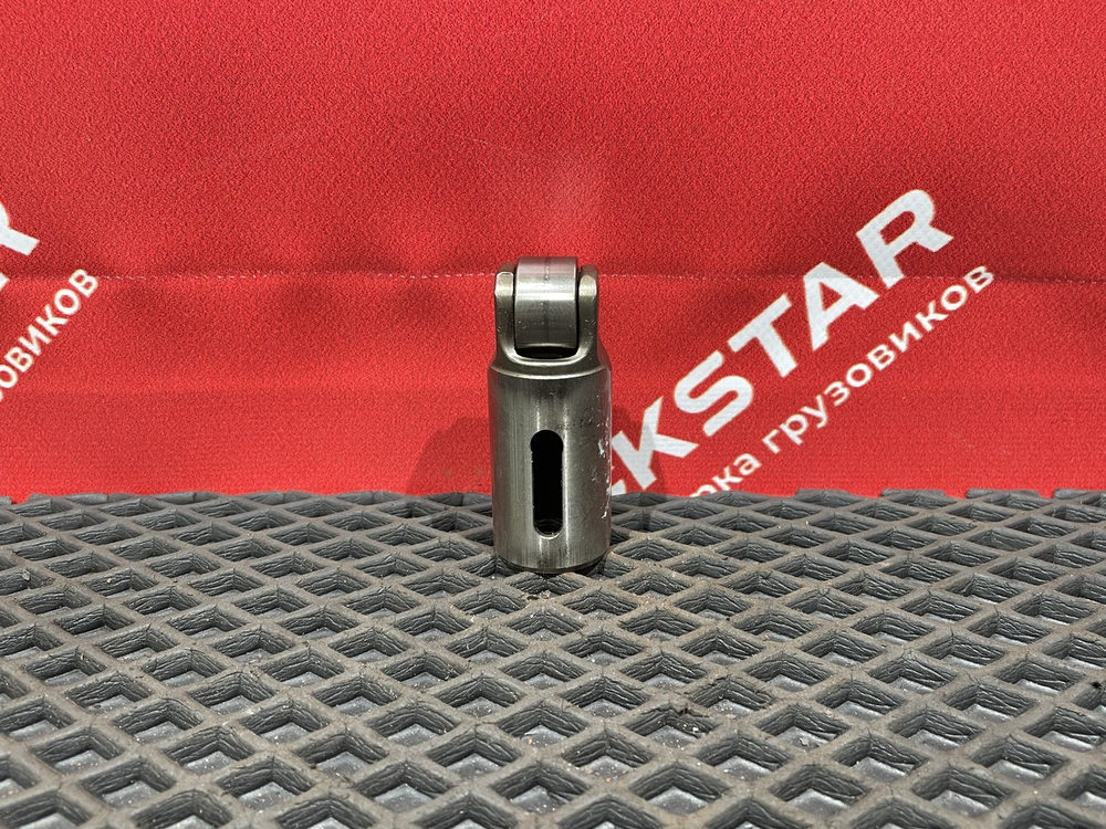 Толкатель впускного клапана