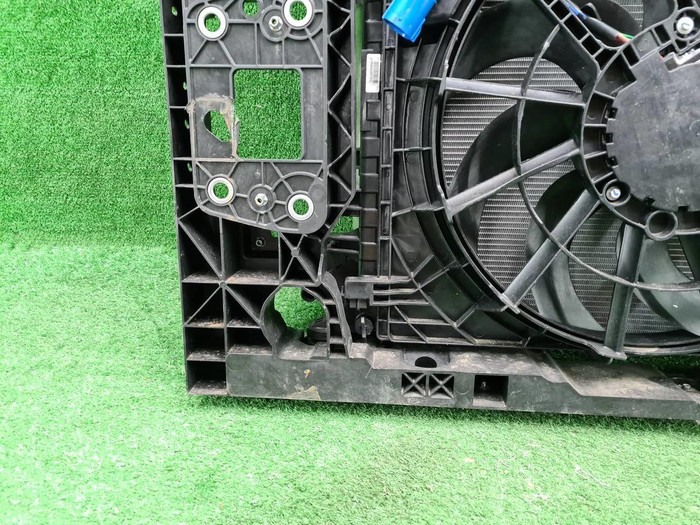 Телевизор в сборе Voyah Free (2021-н.в.)