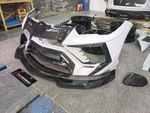 Широкий карбоновый обвес для Lamborghini Urus с коваными дисками Ламборгини Урус