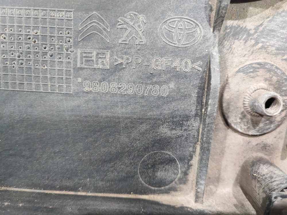 Панель передняя Jumpy 3, Traveller, Expert 3 16-22 Б/У Оригинал 9808290780