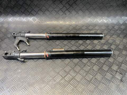 Перья вилки KTM 250 Duke 2020