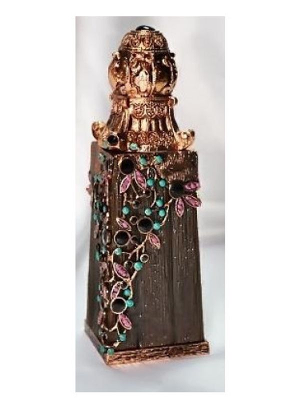 Syed Junaid Alam Essence of Arabia Oud