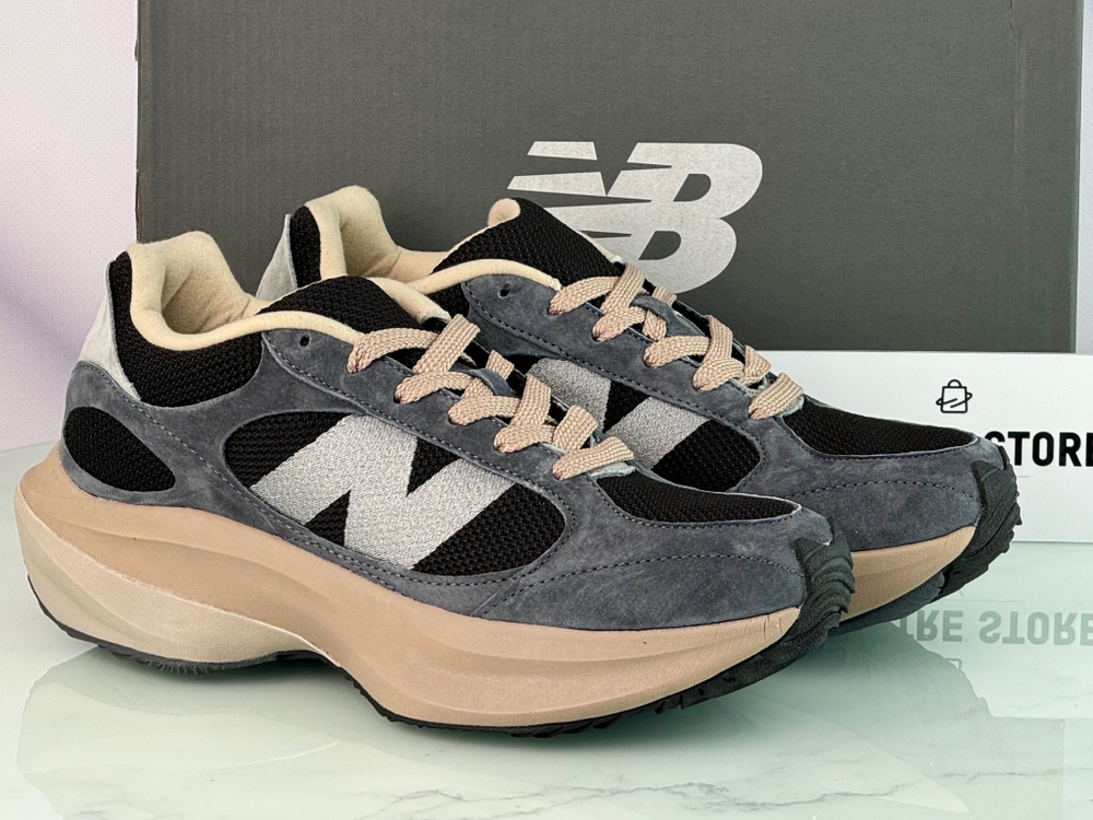 New Balance Warped Runner Black