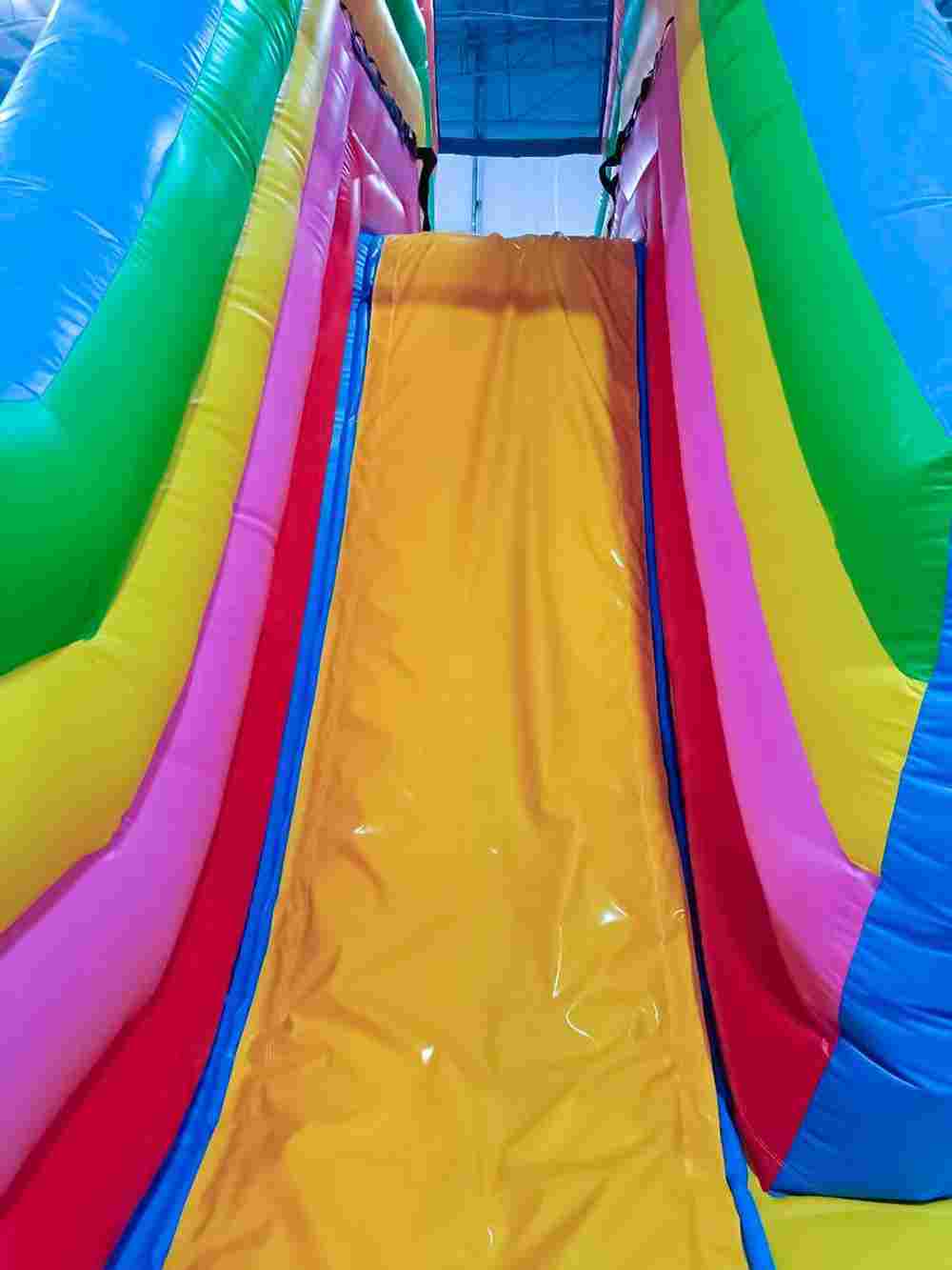 Коммерческий надувной батут "Золотая рыбка" 10*8*3,8 м.