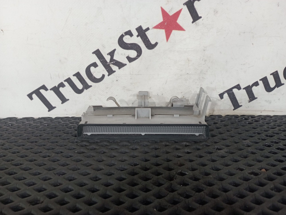 Фонарь вещевого отделения 2020г.