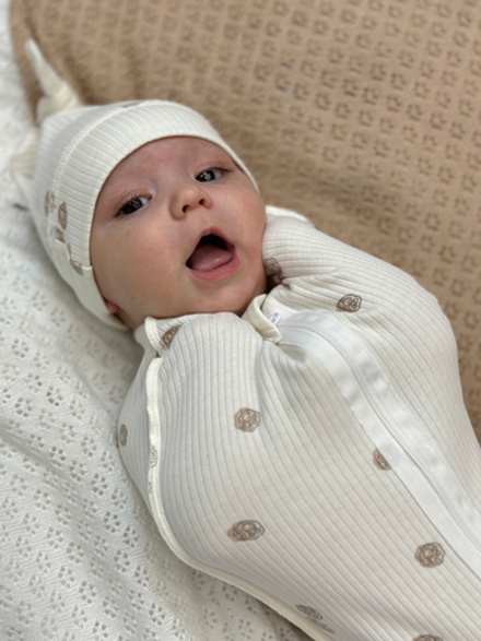 Пеленальный кокон Лапки Рубчик Экрю RinaAmari