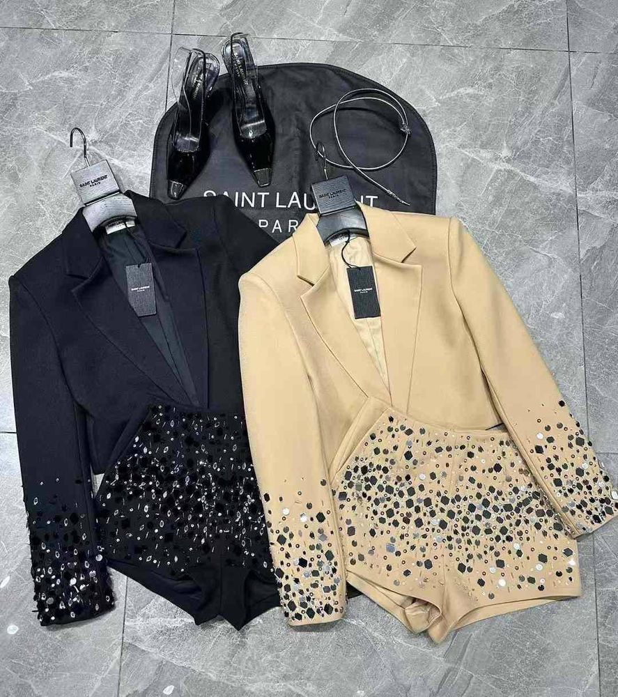 Костюм Yves Saint Laurent