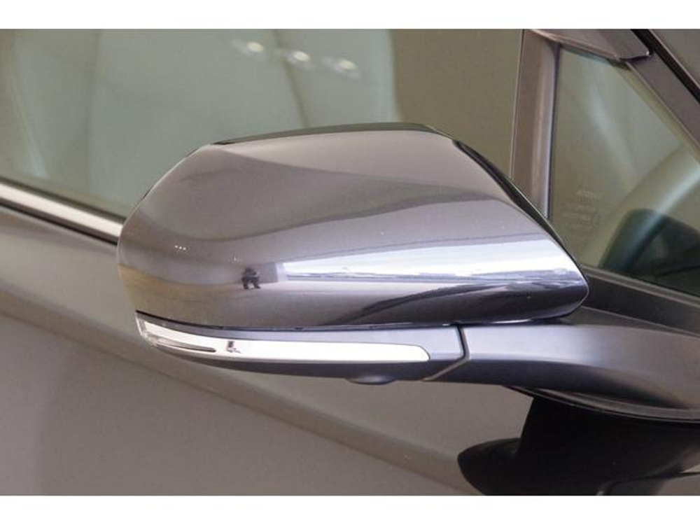 TOYOTA C - HR 2022 г.