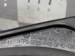Стекло форточка двери передней левой Volkswagen Tiguan 2 16-нв Б/У Оригинал 5NA845113