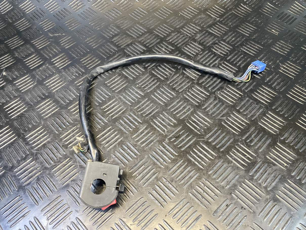 Пульт правый Yamaha TDM900 RN08 2002