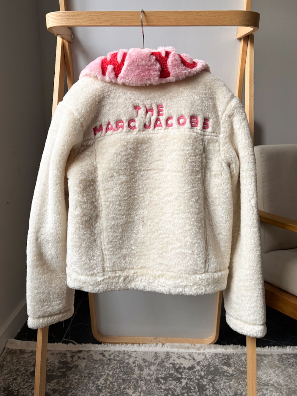 Новая куртка The Marc Jacobs, 140