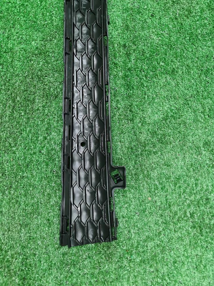 Решетка перед. бампера Mercedes GLE V167 18-24 AMG