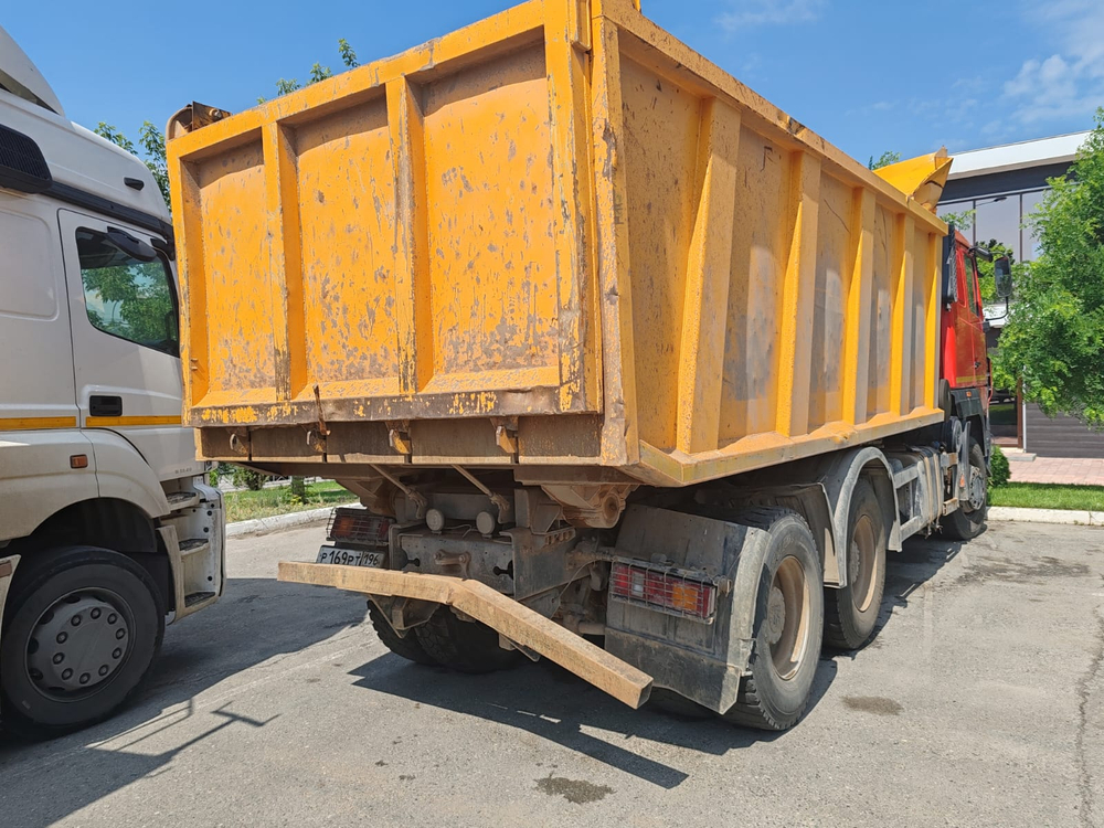 МАЗ 6501* 6x4 Самосвал 650128-8520-000 (Дизельный, 11,6 л, 423 л.с., МТ)