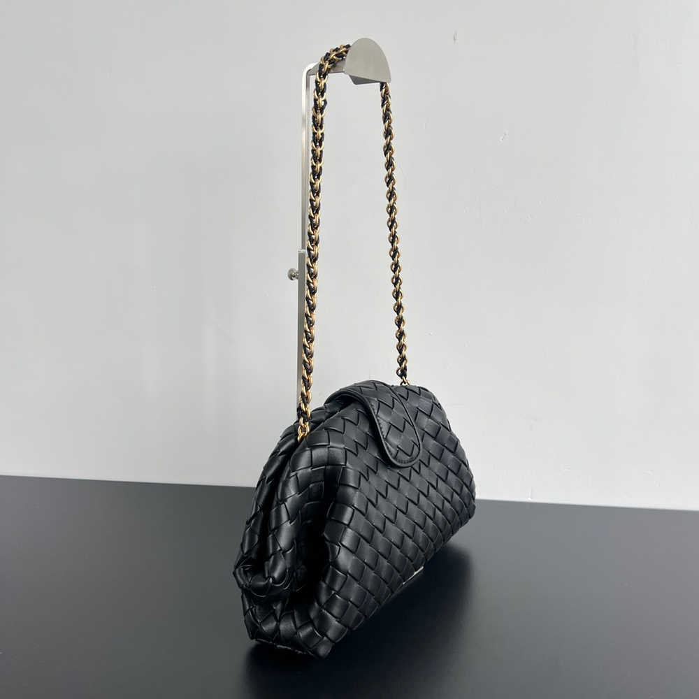 Bottega Veneta Teen Lauren 1980 With Chain 31 cm