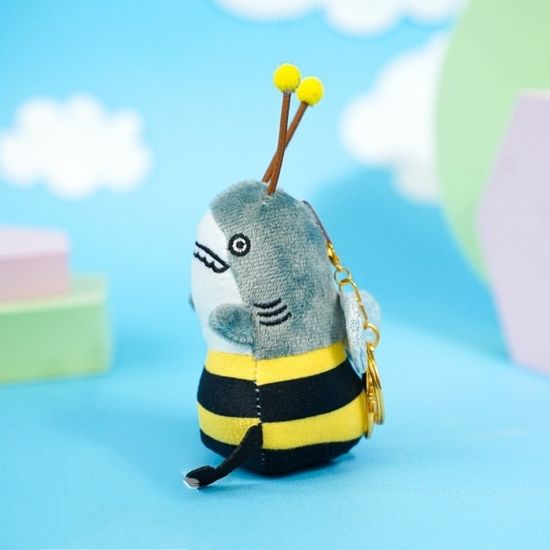 Мягкий брелок "Акула-пчела" 17 см