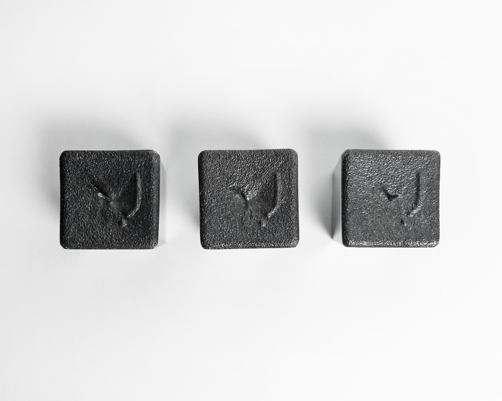 Подсвечник из чугуна CUBE attention!, 1 шт.