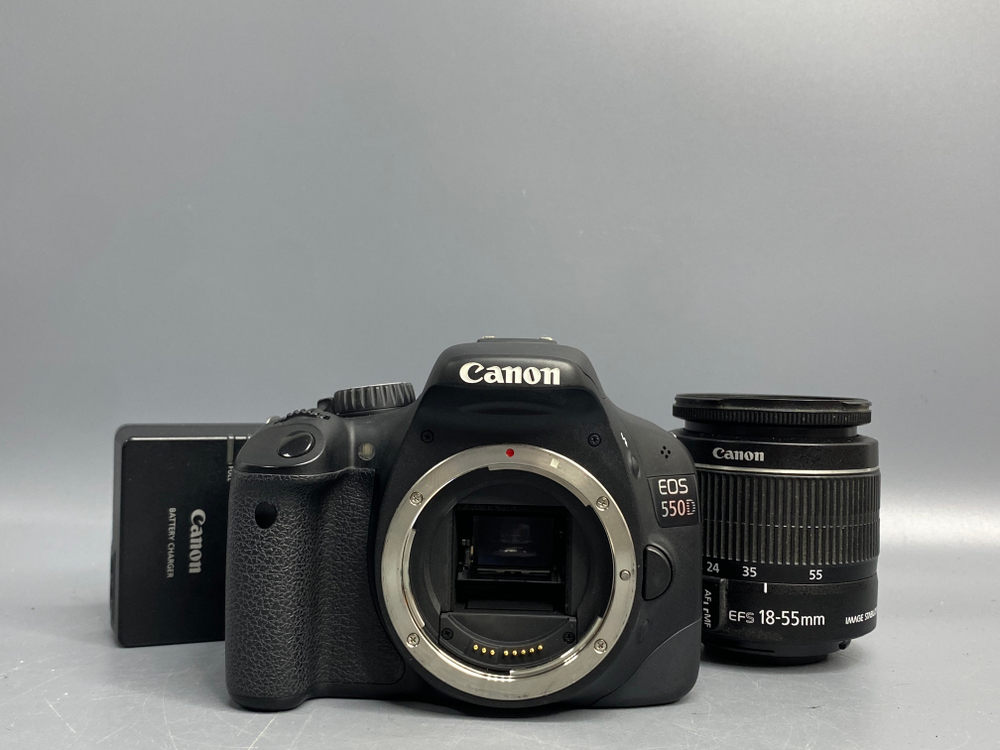 Canon EOS 550D Kit 18-55mm 3.5-5.6 II