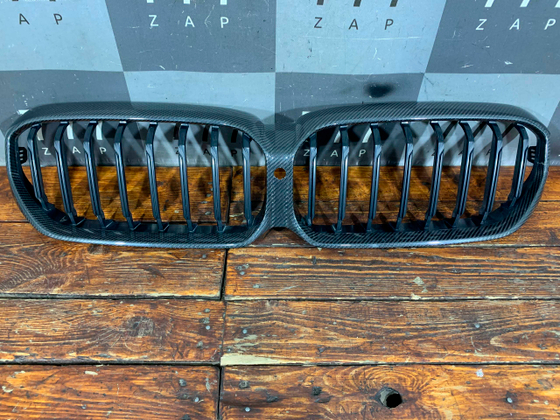 Решетка радиатора карбон BMW 5-Series (G30) 20-23 Б/У Оригинал 51712469541