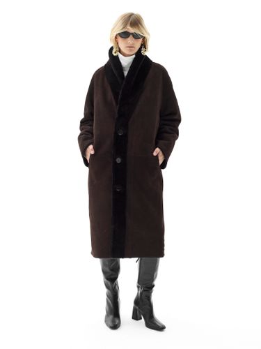 Двусторонняя дубленка шоколадного цвета с поясом